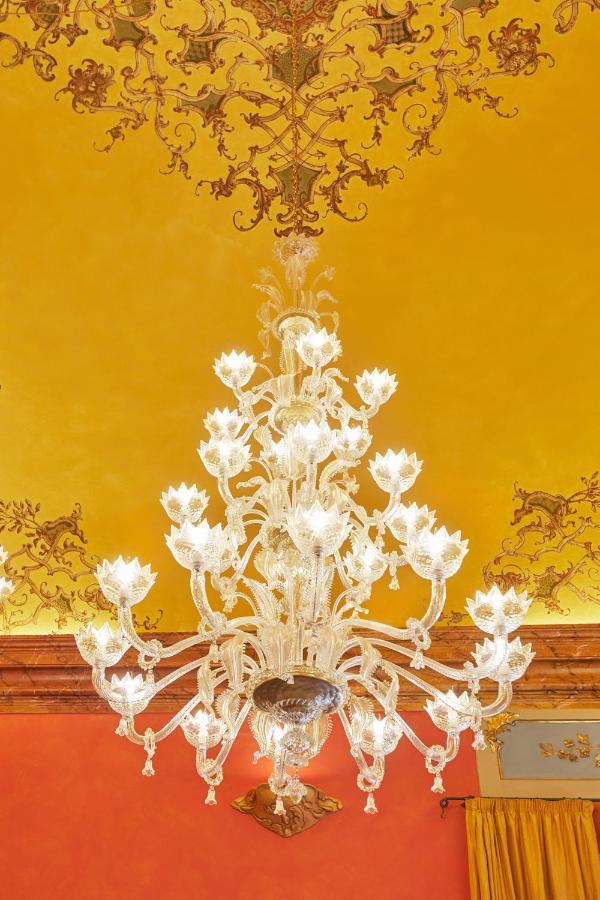 Bed and Breakfast Palazzo Di Alcina - Residenza D'Epoca - Luxury- Bolonia Exterior foto