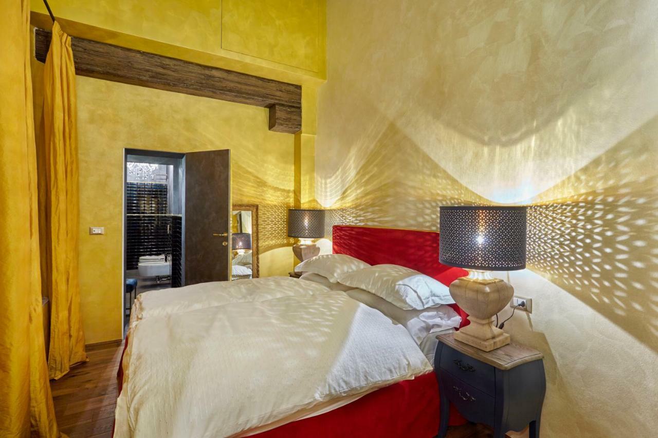 Bed and Breakfast Palazzo Di Alcina - Residenza D'Epoca - Luxury- Bolonia Exterior foto